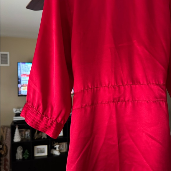 SOLD—VS Robe - Picture 6 of 6